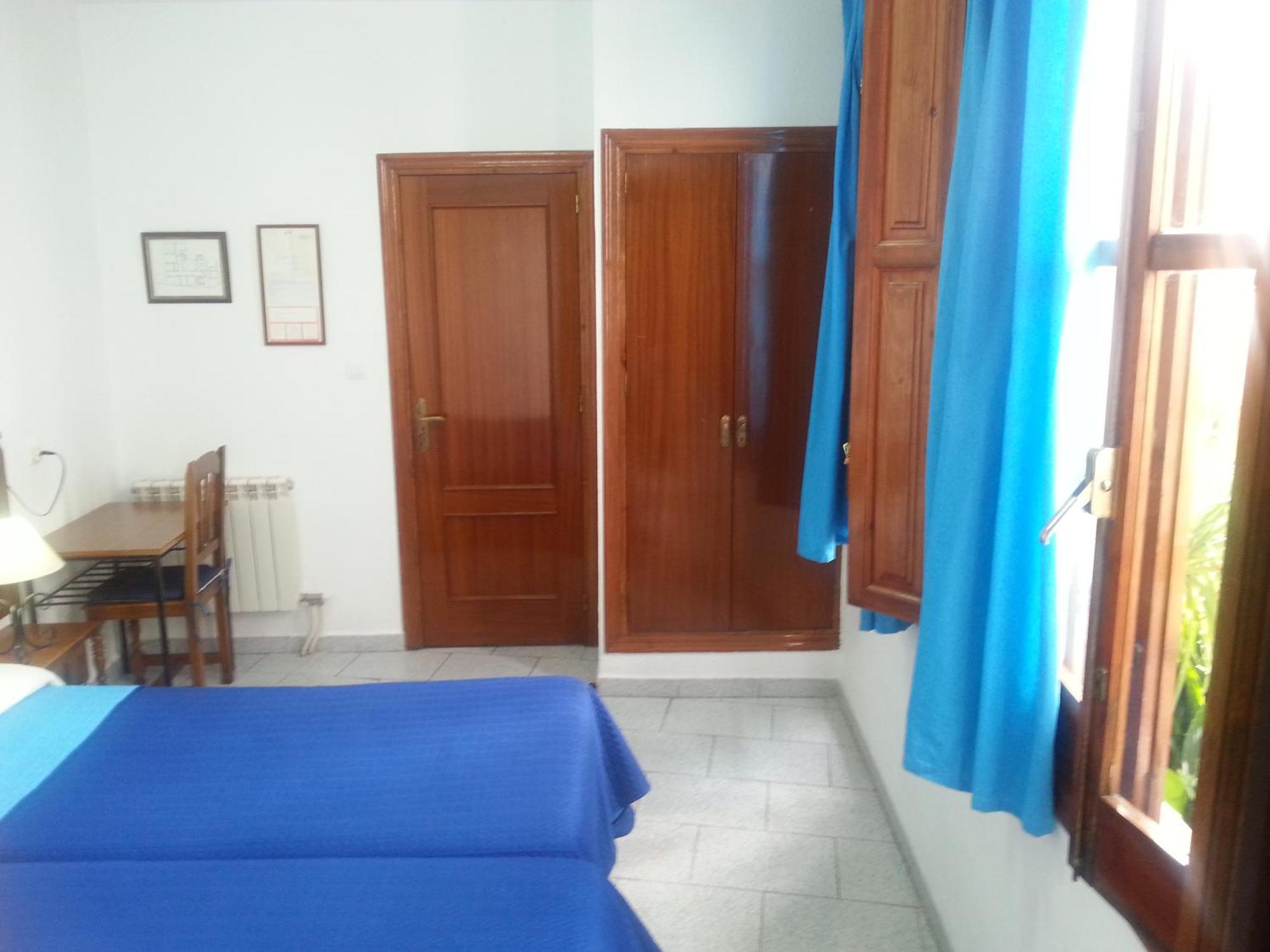 Twin Room Bathroom
