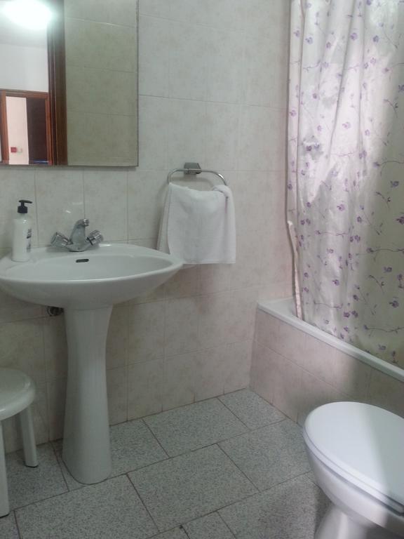 Twin Room Bathroom